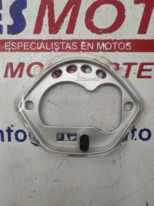 Cristal cuenta kilómetros VESPA LX 125