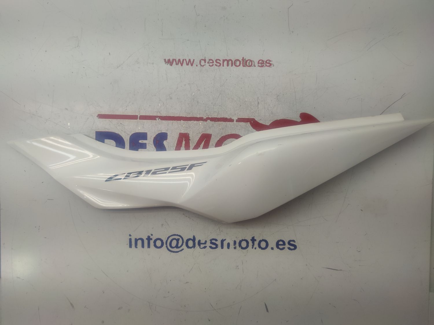 Lateral trasero izquierdo HONDA CB125F