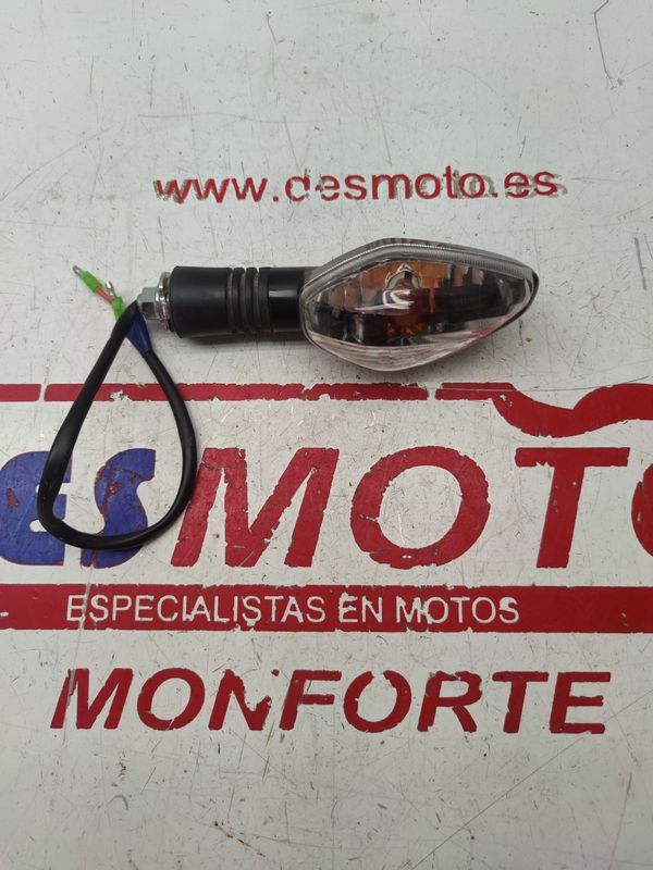Intermitente trasero derecho HONDA CB125F