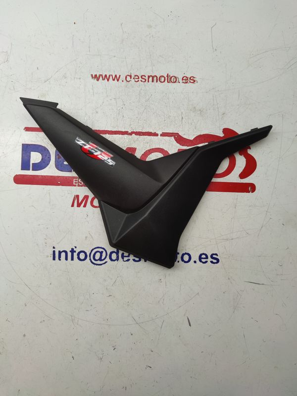 Tapa bajo asiento derecha ZONTES ZT 125 2022
