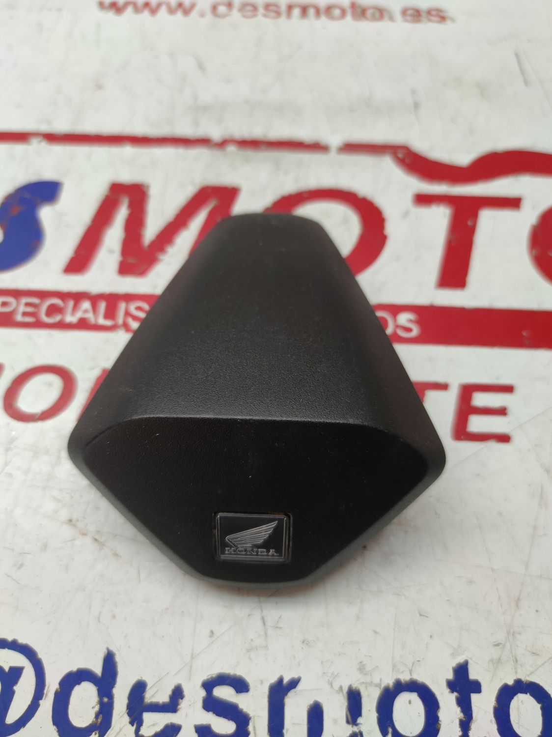 Embellecedor tapa manillar HONDA FORZA 125 2017