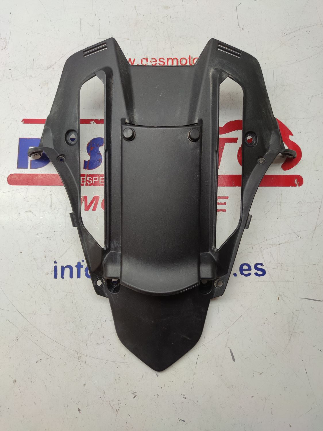 Tapa bajo pantalla HONDA FORZA 125 2017