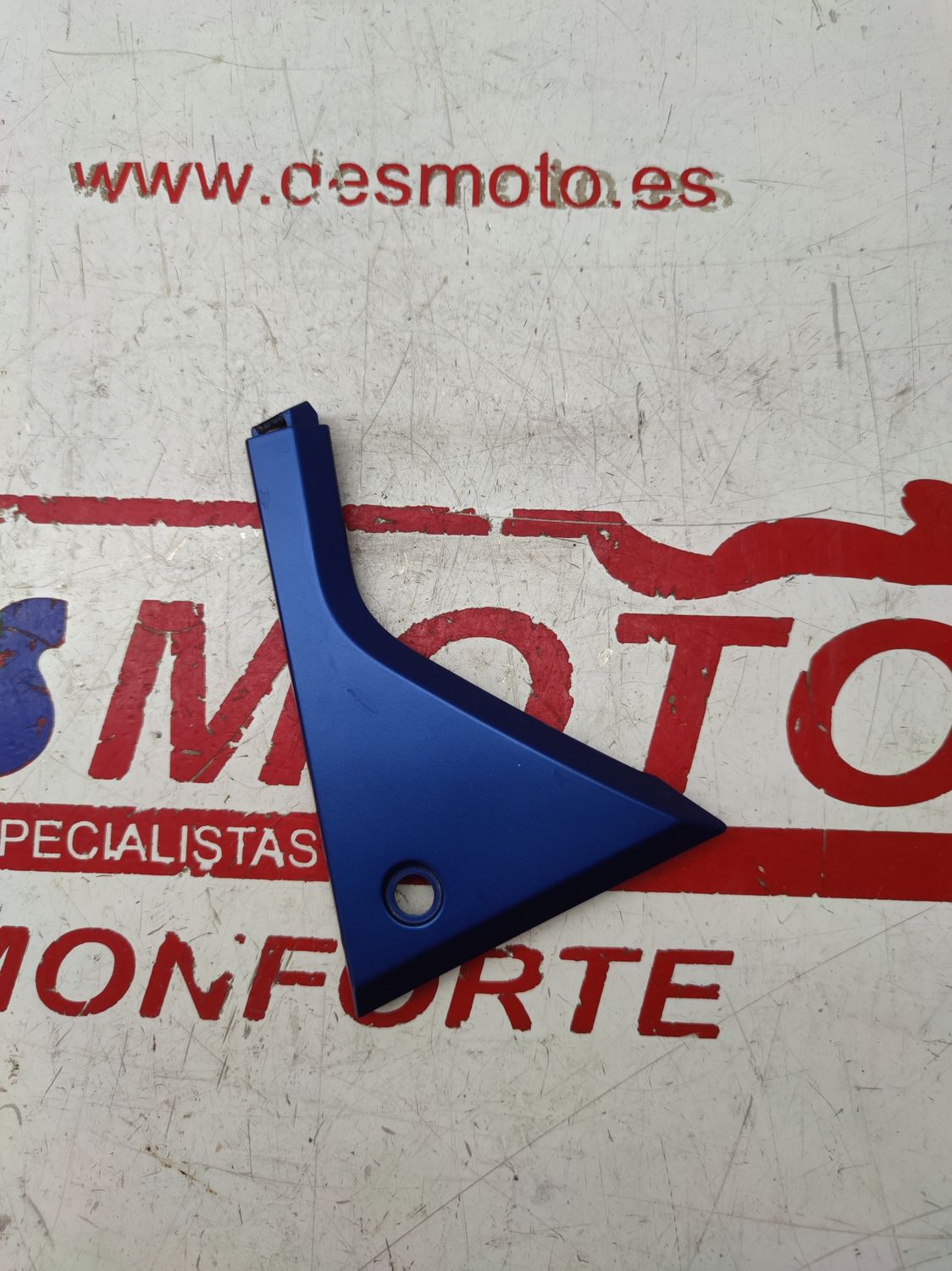Tapa lateral derecha HONDA FORZA 125 2017