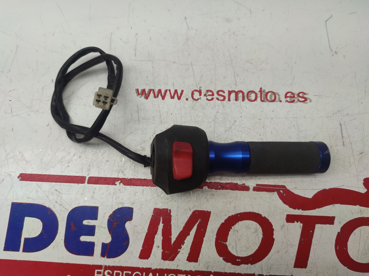 Piña derecha YAMAHA YZF 125R 2008-2013