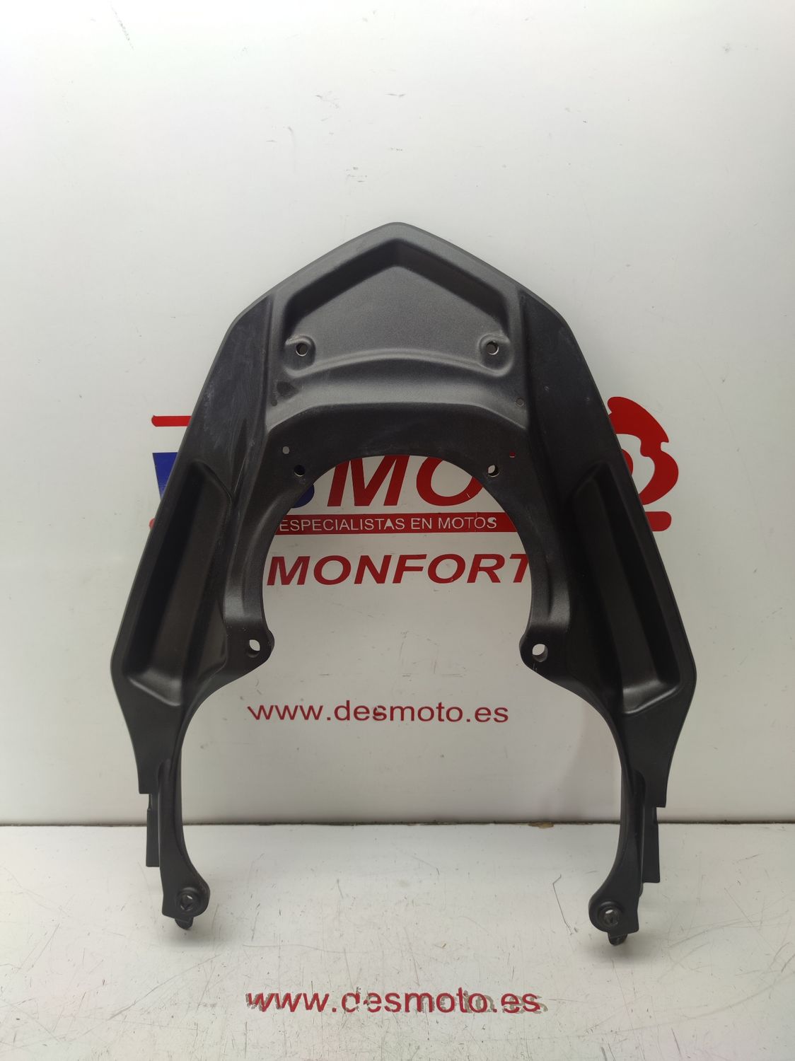 Tapa inferior asa trasera HONDA PCX 125 2024
