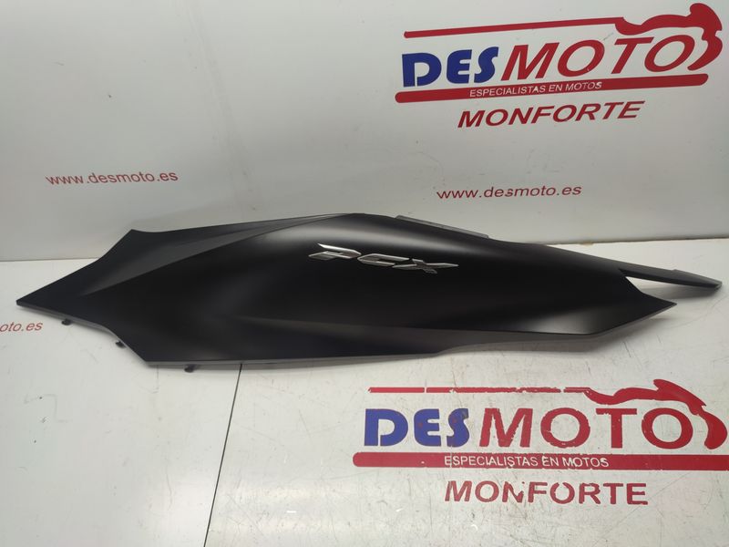 Lateral trasero izquierdo HONDA PCX 125 2024