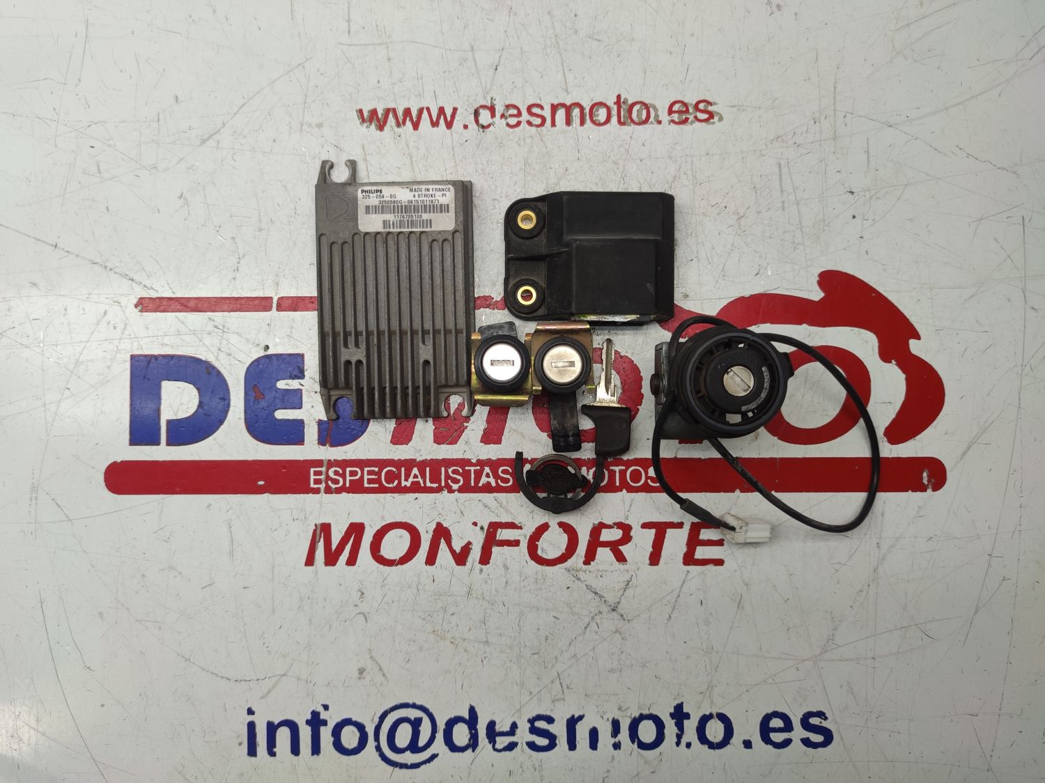 Conjunto de cerraduras con llave y codificador PEUGEOT SATELIS 125 4V 2006