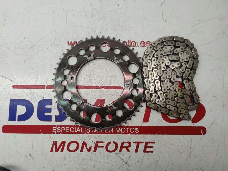 Plato y cadena DERBI GPR 50