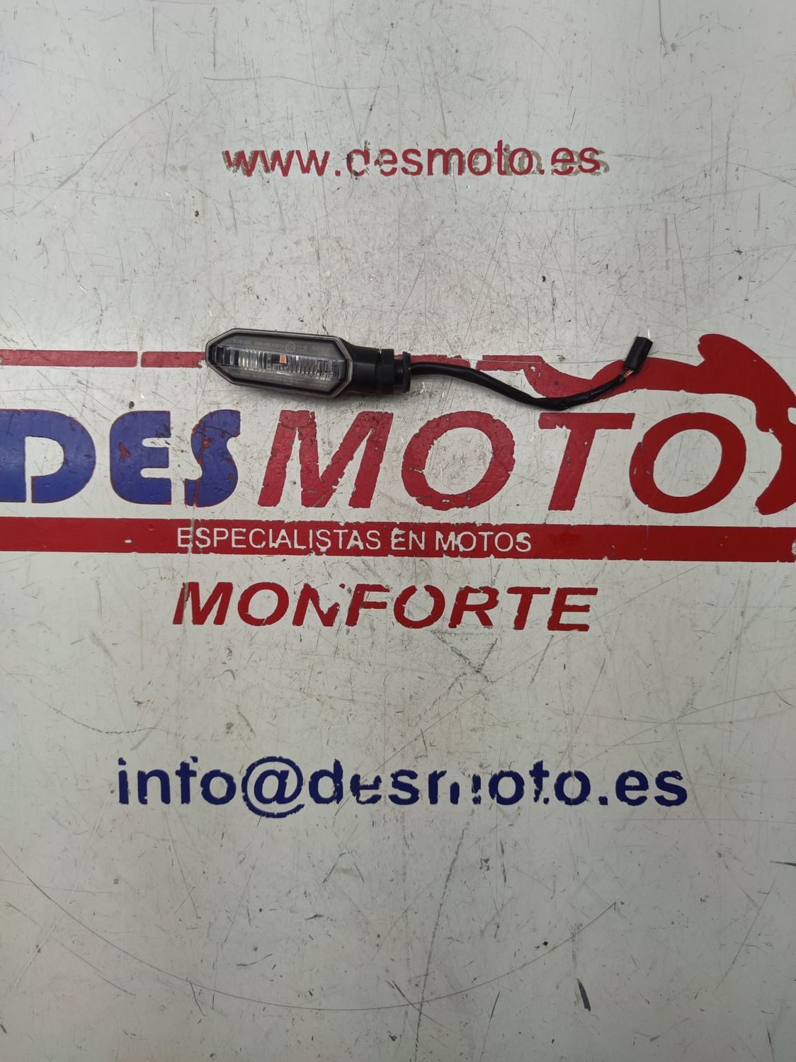 Intermitente delantero izquierdo HONDA CBF 125 NA 2018/CB125R