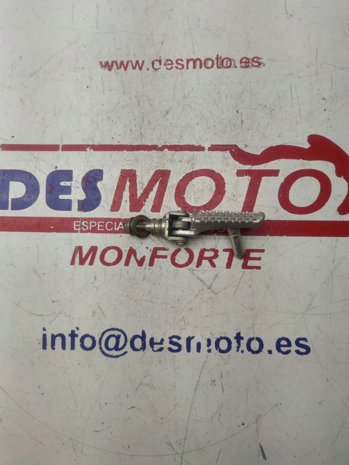 Estribo derecho HONDA CBF 125 NA 2018