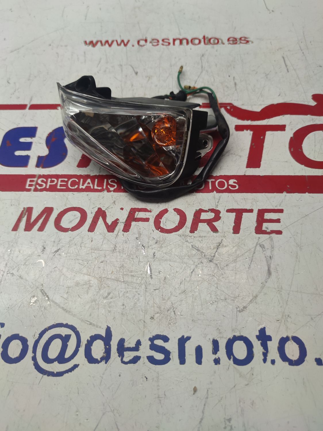 Intermitente delantero izquierdo HONDA PCX 125 2011
