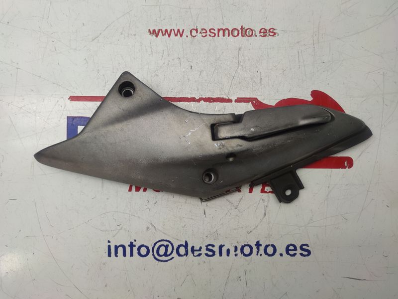 Estribera trasera derecha con posapié HONDA SILVERWING 400 2001