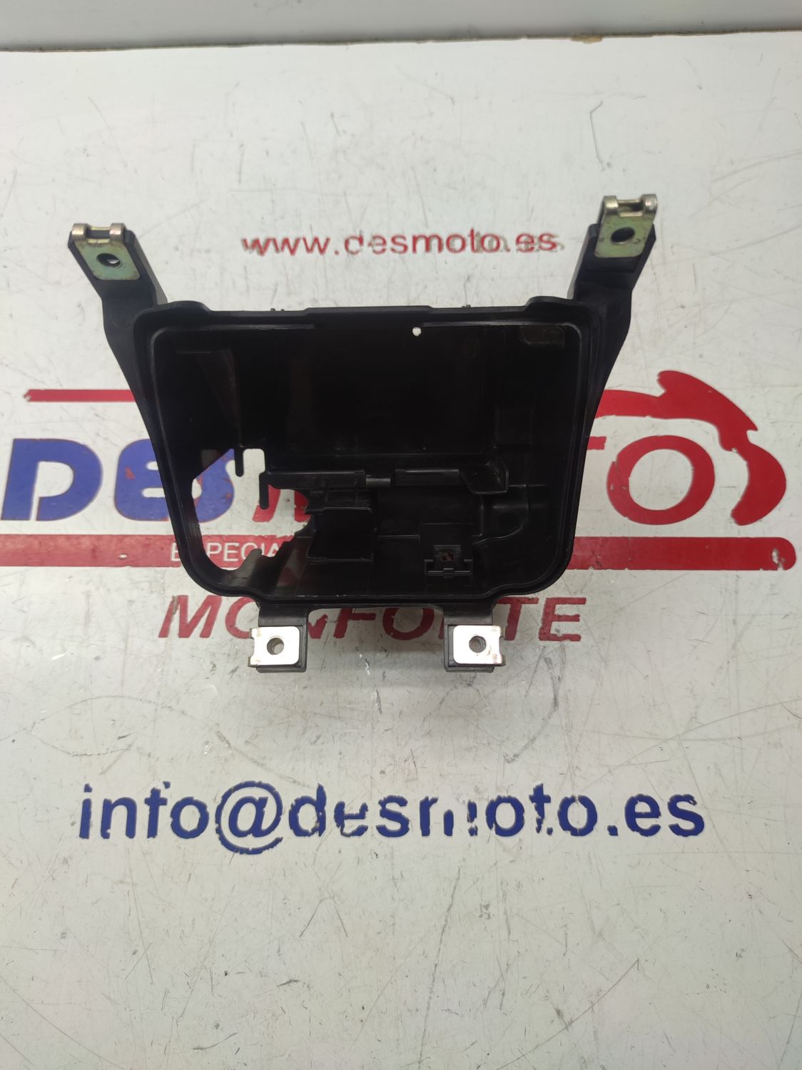 Caja batería HONDA PCX 125 2011