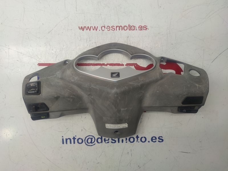 Embellecedor cuenta kilómetros HONDA DYLAN 125 2002-2006