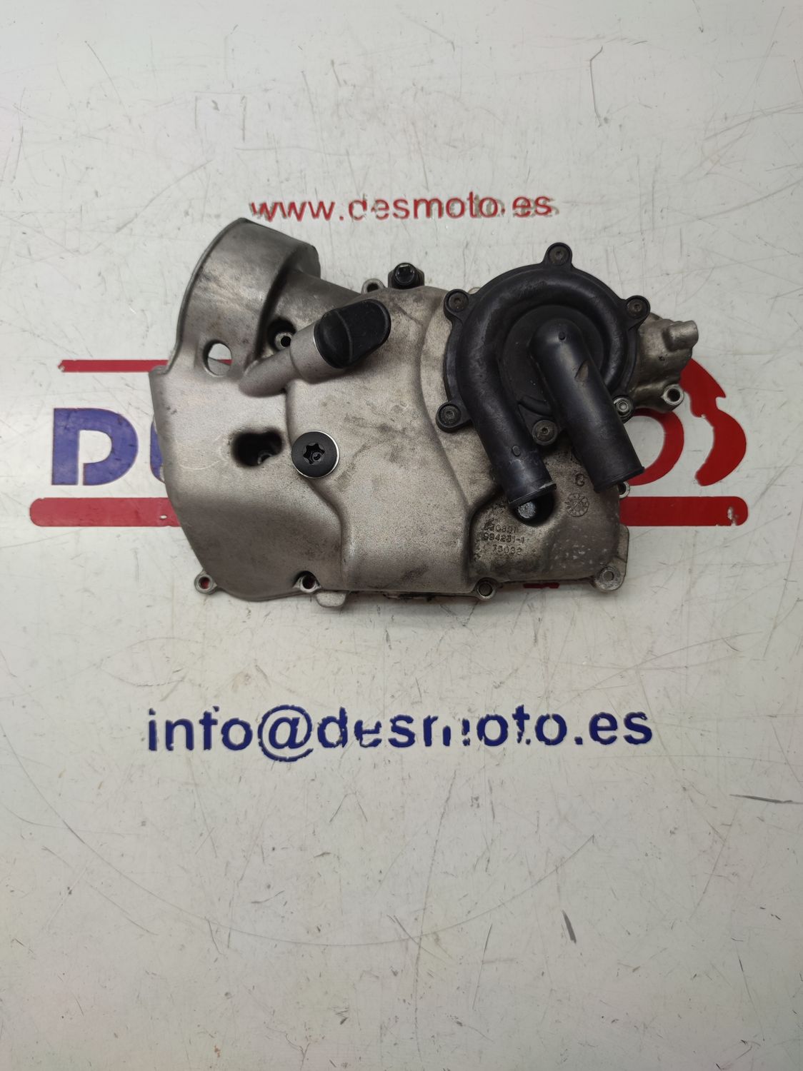 Tapa de encendido con bomba de agua PIAGGIO X9 500CC