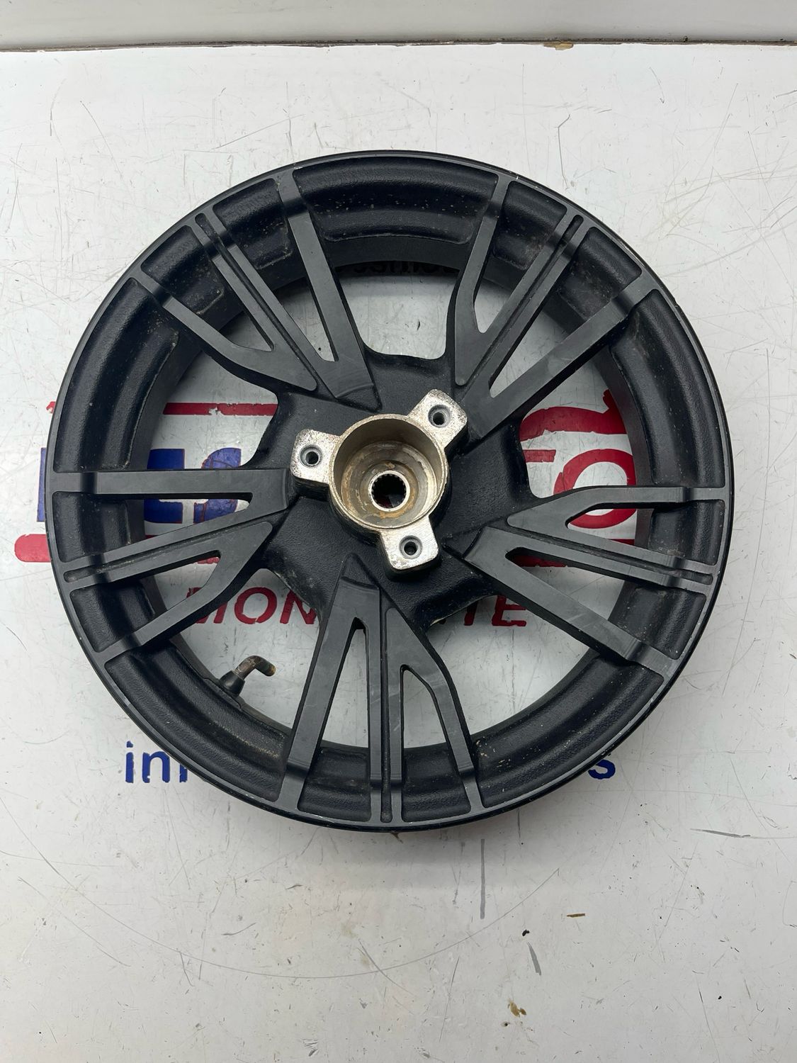 Llanta trasera RIYA T9/ WOTTAN STORM 125