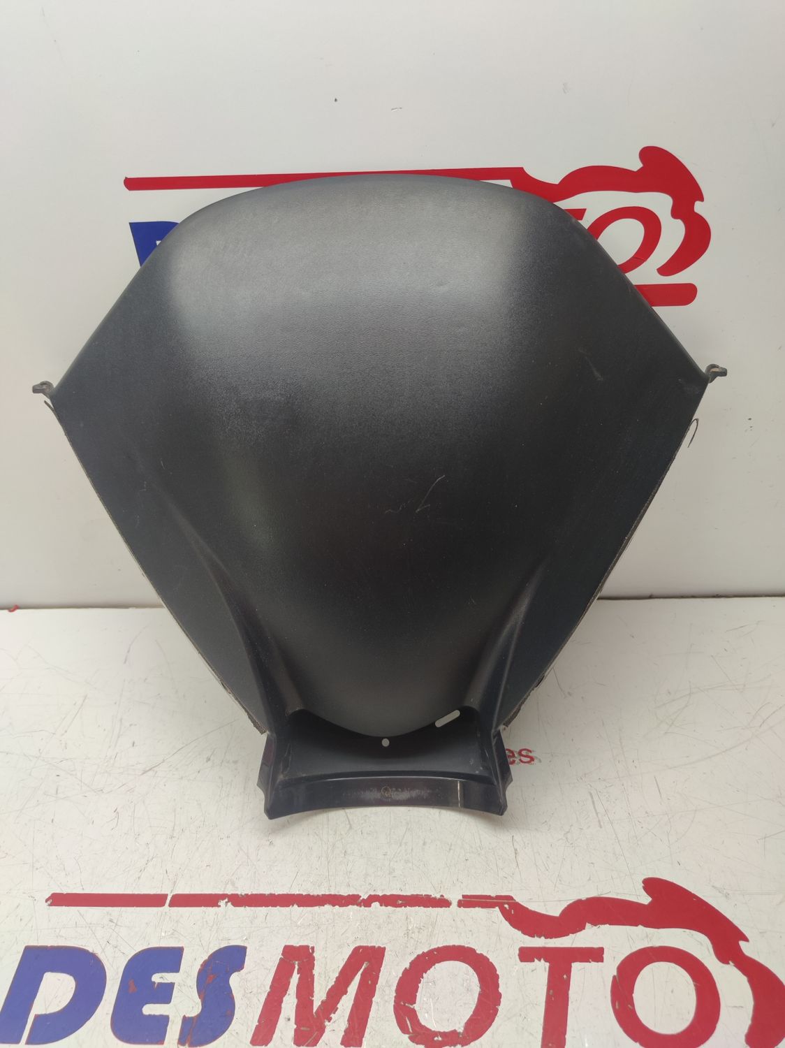 Tapa bajo cúpula SUZUKI BURGMAN 400 2007