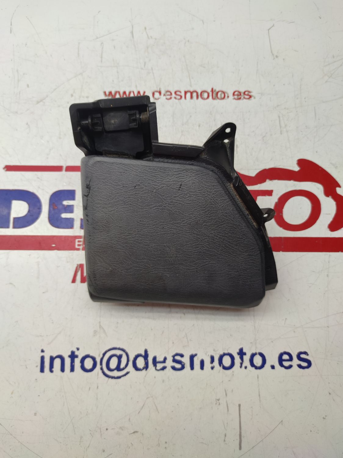 Guantera izquierda SUZUKI BURGMAN 400 2007