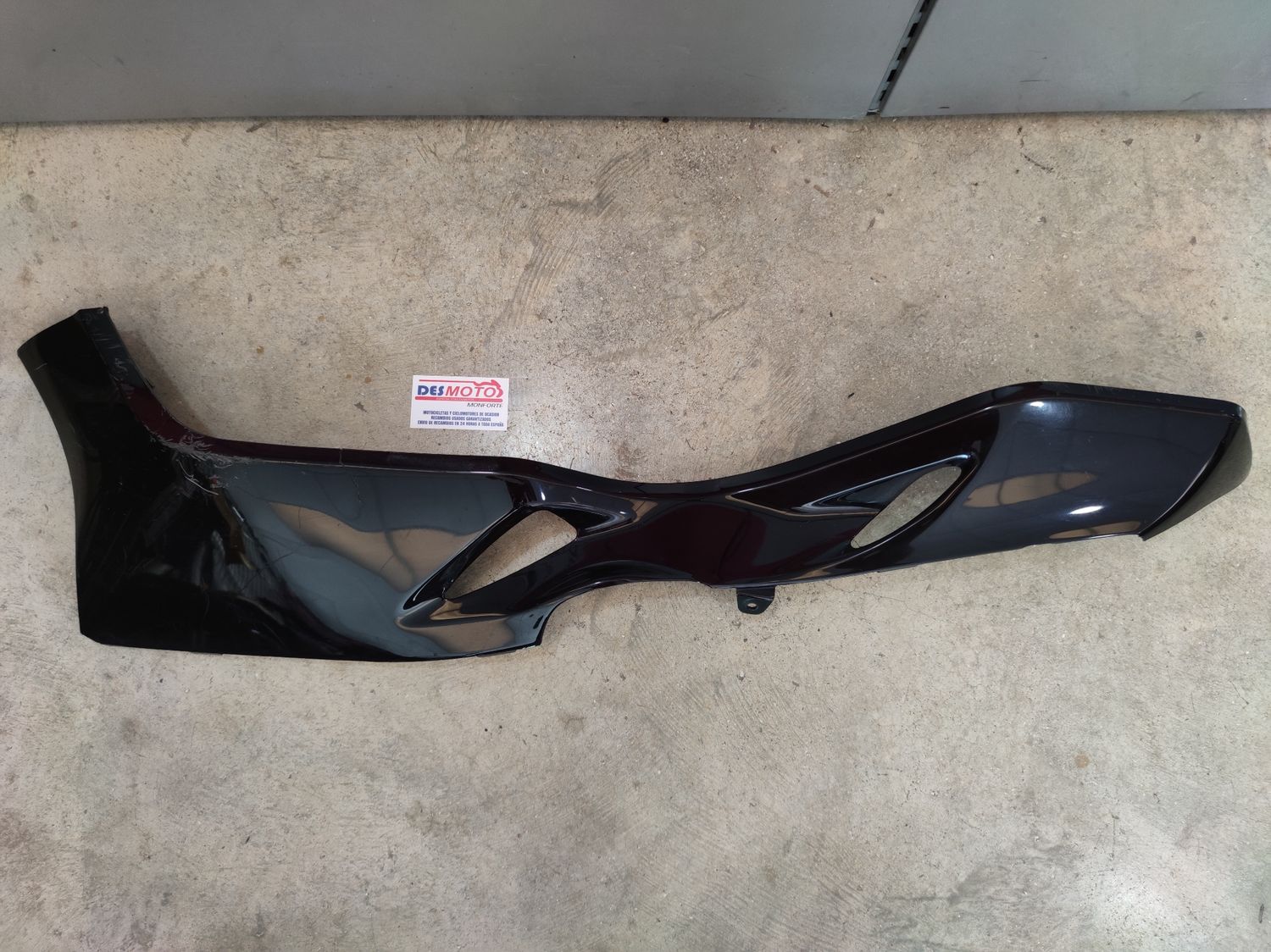 Quilla izquierda SUZUKI BURGMAN 400 2007