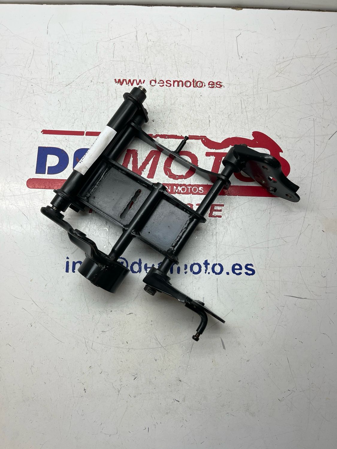 Soporte motor MALAGUTI PHANTOM 125 2005