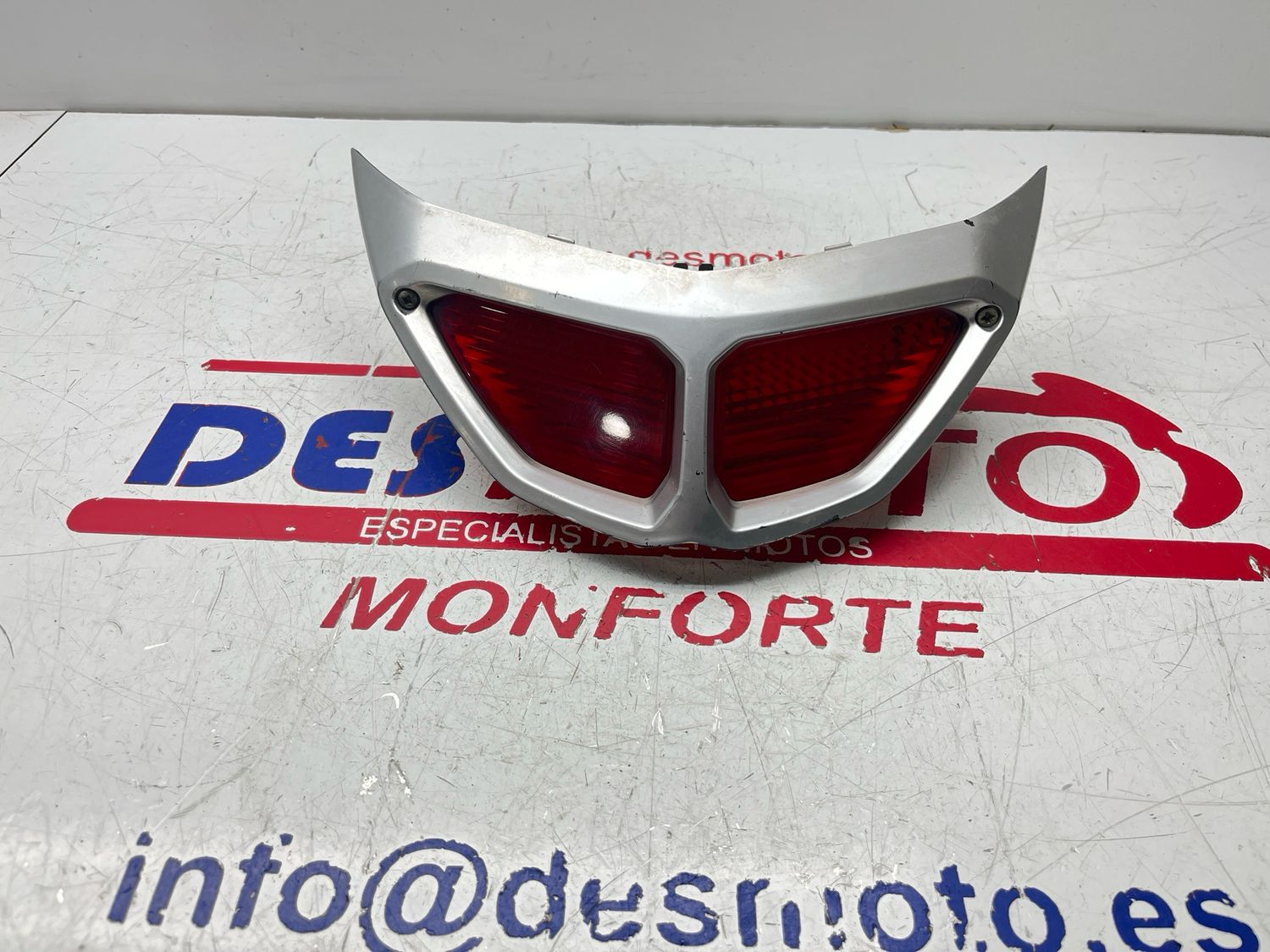 Piloto trasero MALAGUTTI PHANTOM 125