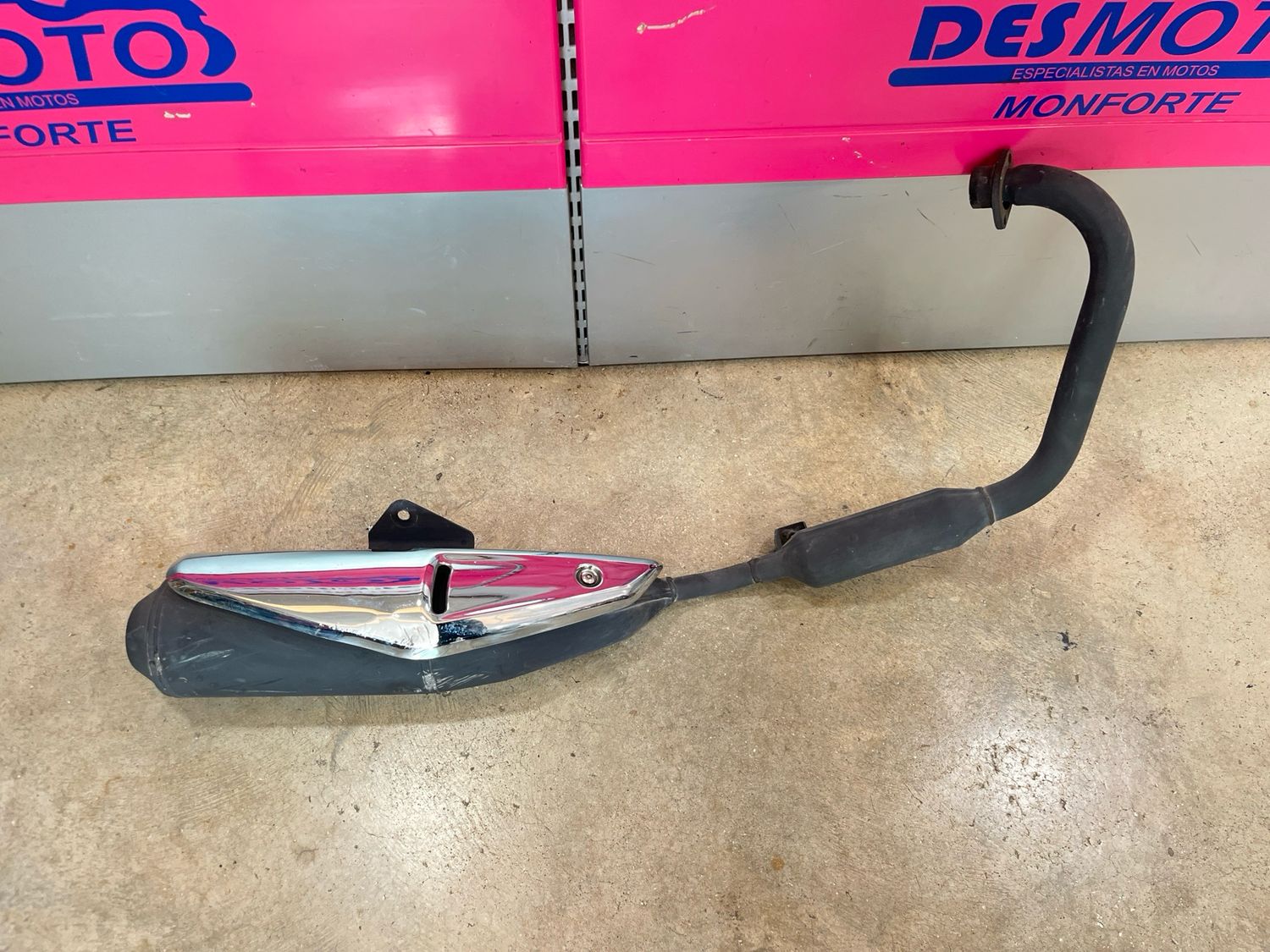 Tubo de escape HONDA CB125F 2019