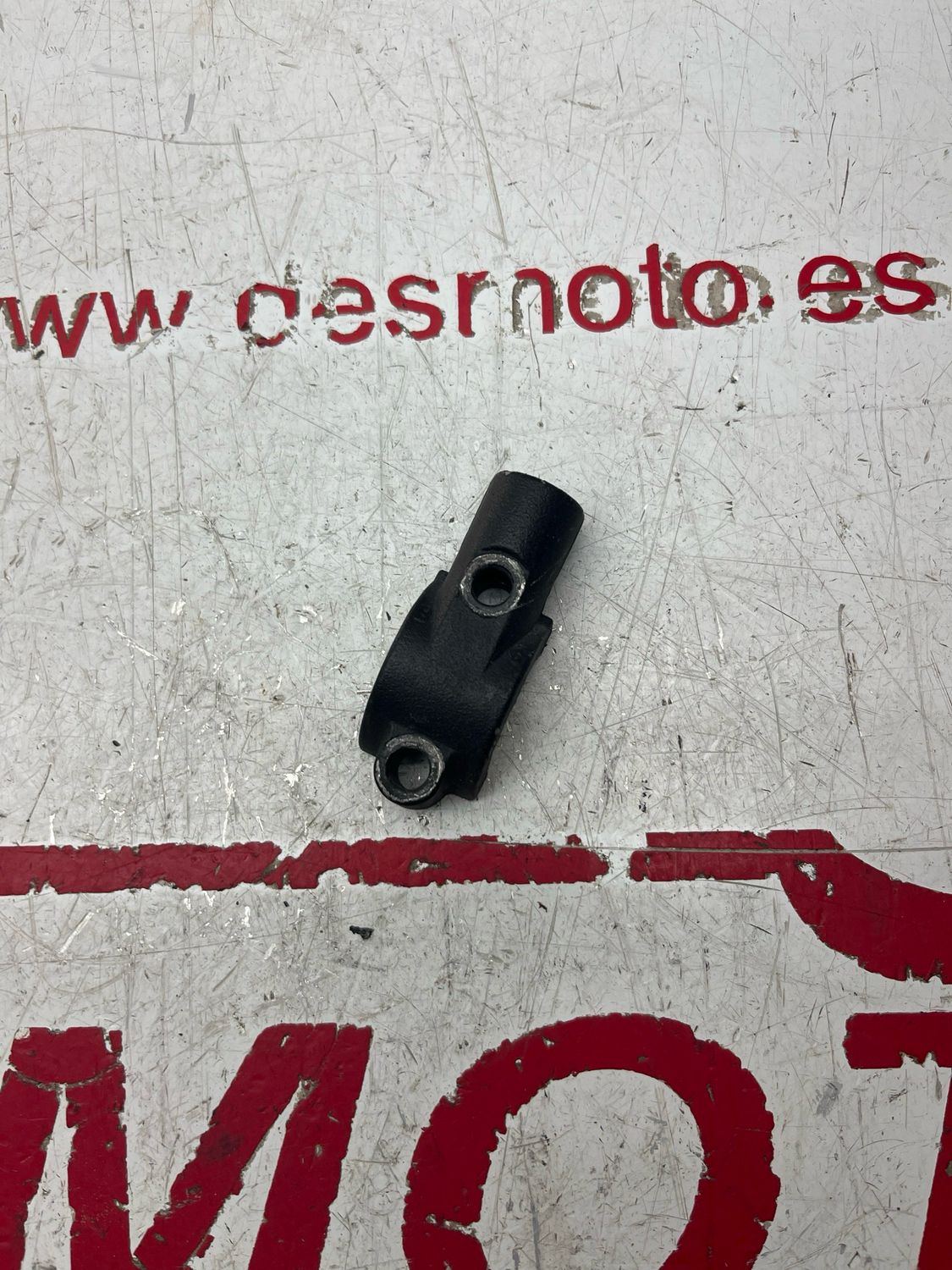 Soporte espejo izquierdo MALAGUTI PHANTOM 125 2005