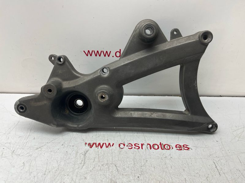 Soporte tubo de escape MALAGUTI PHANTOM 125 2005