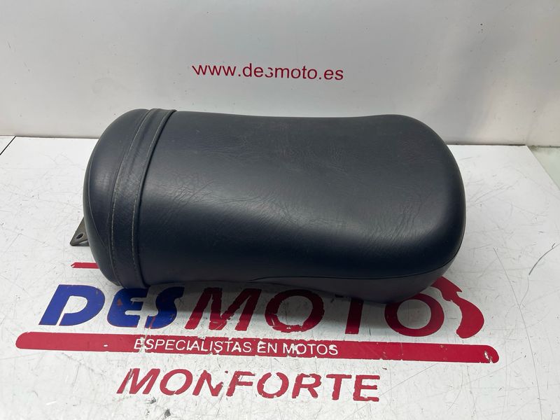 Asiento trasero (ver imágenes) SUZUKI INTRUDER 125 2006