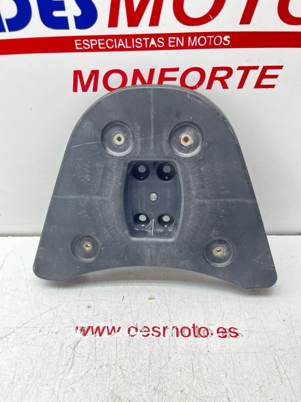 Soporte maleta central KYMCO AGILITY CITY 125 CARBURACIÓN