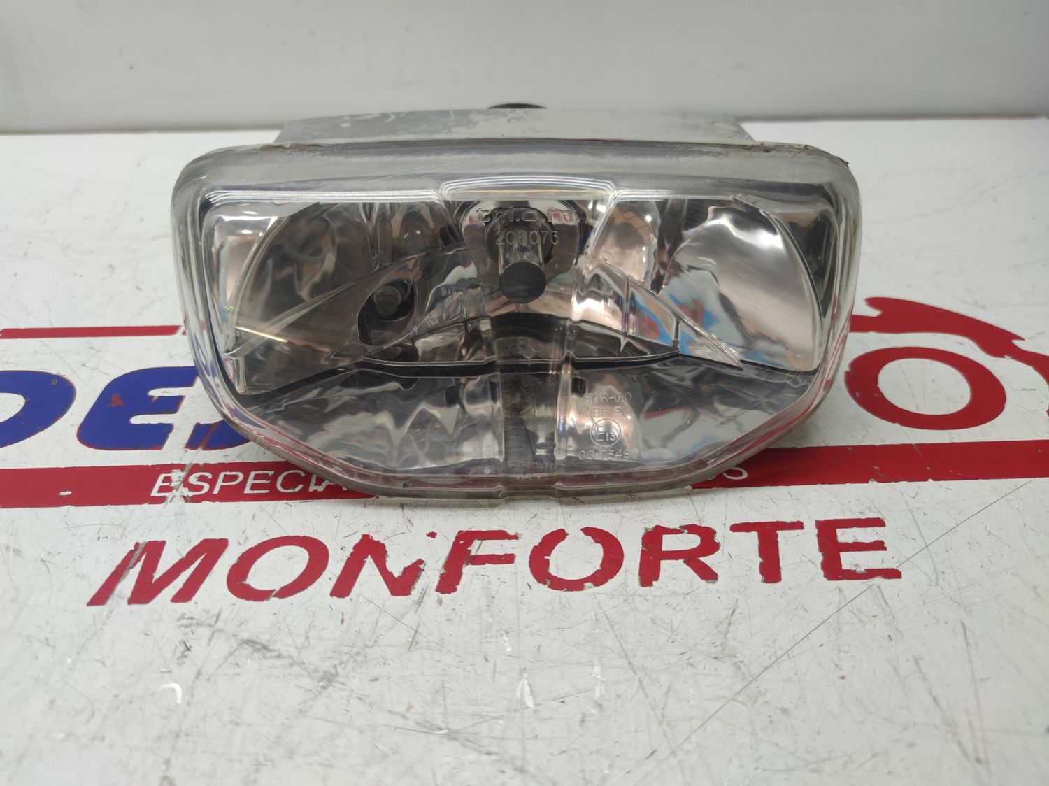 Faro PIAGGIO TYPHOON 50