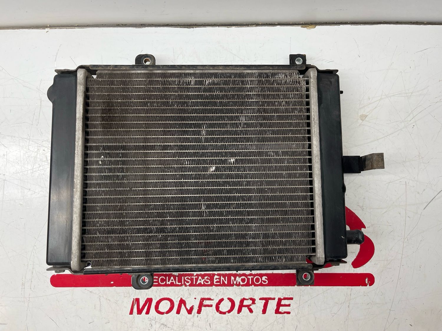 Radiador KYMCO XCITING 500 CARBURACIÓN