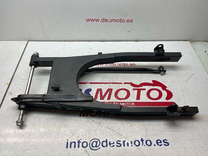 Basculante HONDA CB125F 2019