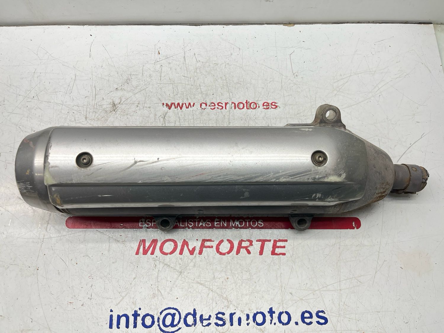 Tubo de escape YAMAHA X MAX 250 2006