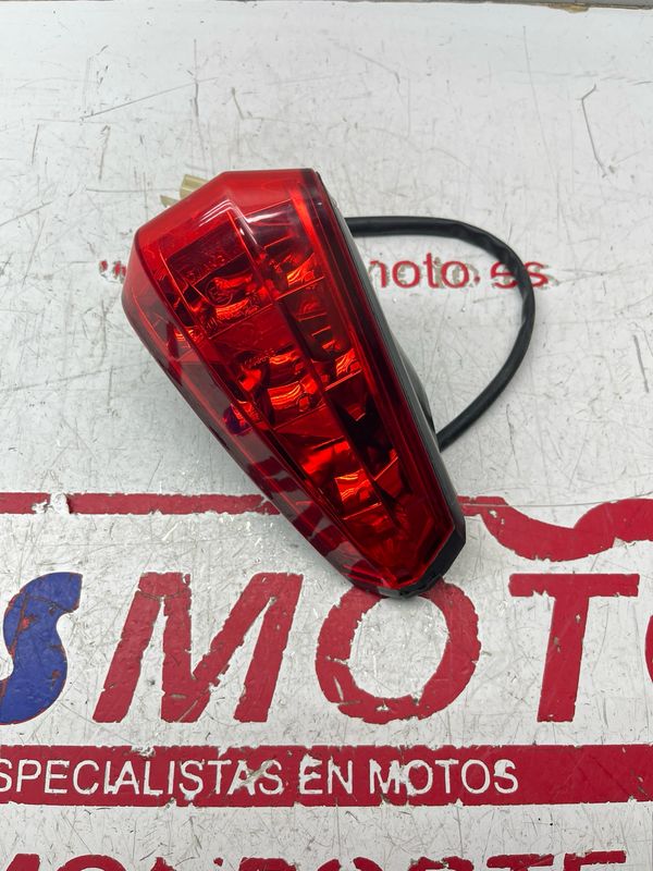 Piloto trasero KEEWAY RKV 125