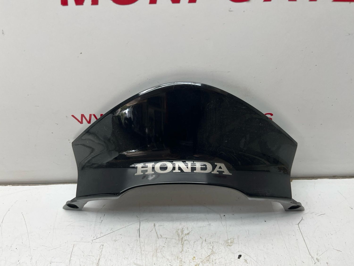 Tapa bajo piloto HONDA LEAD 110 INYECCION