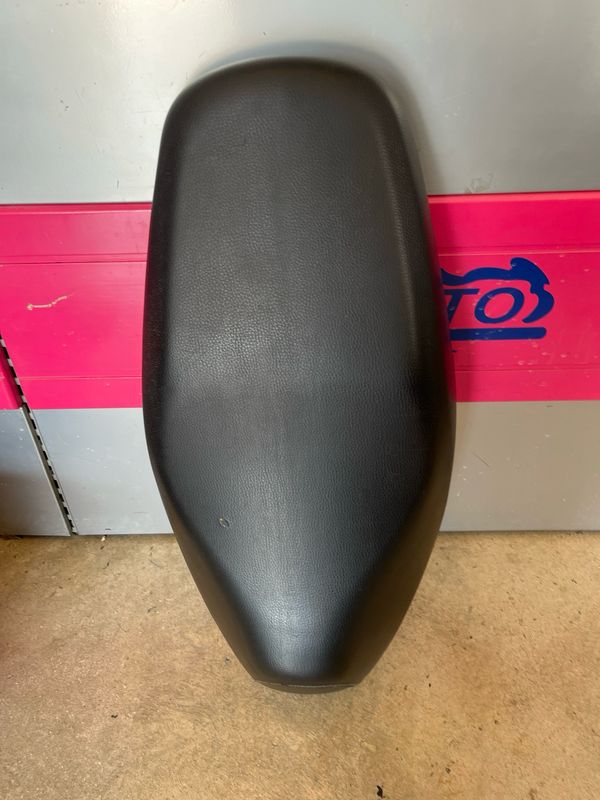 Asiento (ver imágenes) HONDA LEAD 110 INYECCION