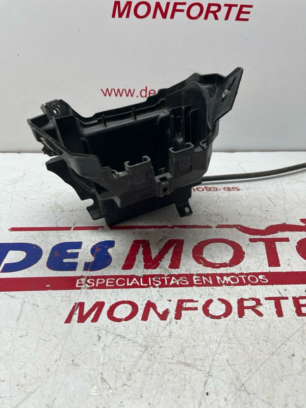 Caja de batería HONDA CBF 125 NA 2018