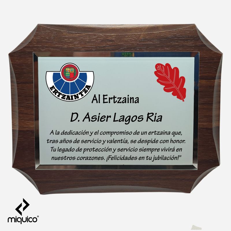 Metopa personalizada Ertzaintza