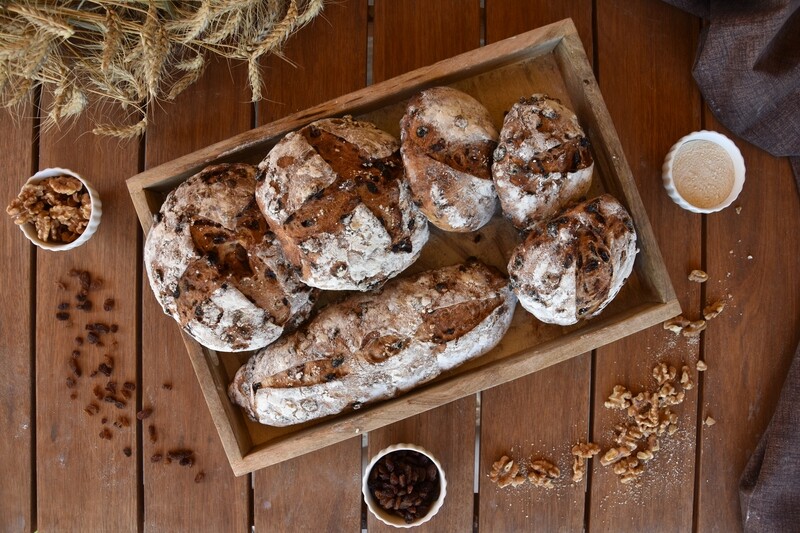 Pane Rustico di Farro integrale con Uvetta e Noci
