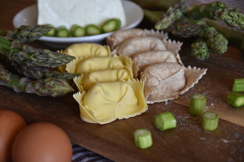 Ravioli Con Asparagi e Crescenza