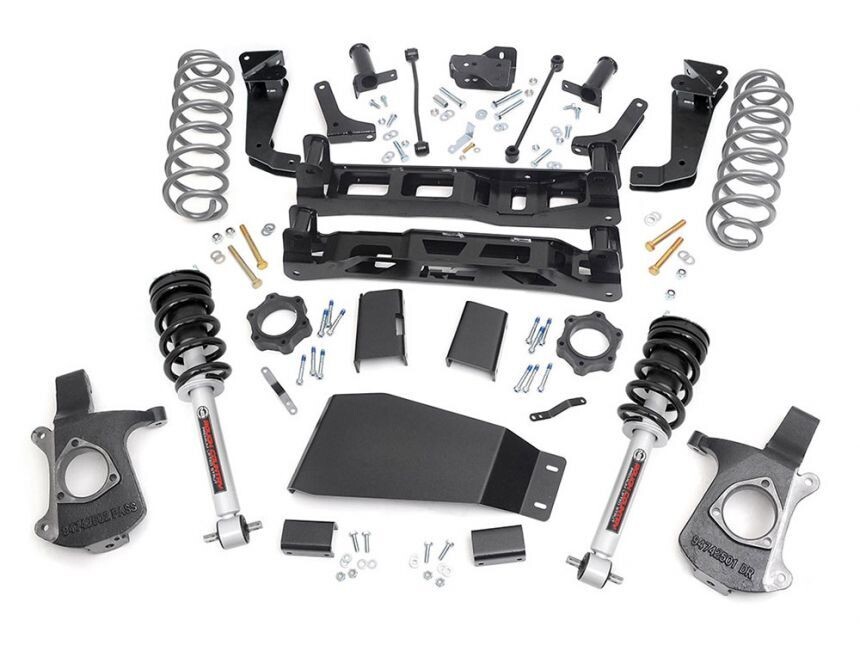 Rough Country 7.5" Lift Kit (07-14) Chevy/Gmc Tahoe/Yukon  2/4WD