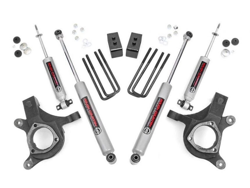 Rough Country 3" Lift Kit (99-06 & Classic) Chevy Silverado & Gmc Sierra 1500 2WD
