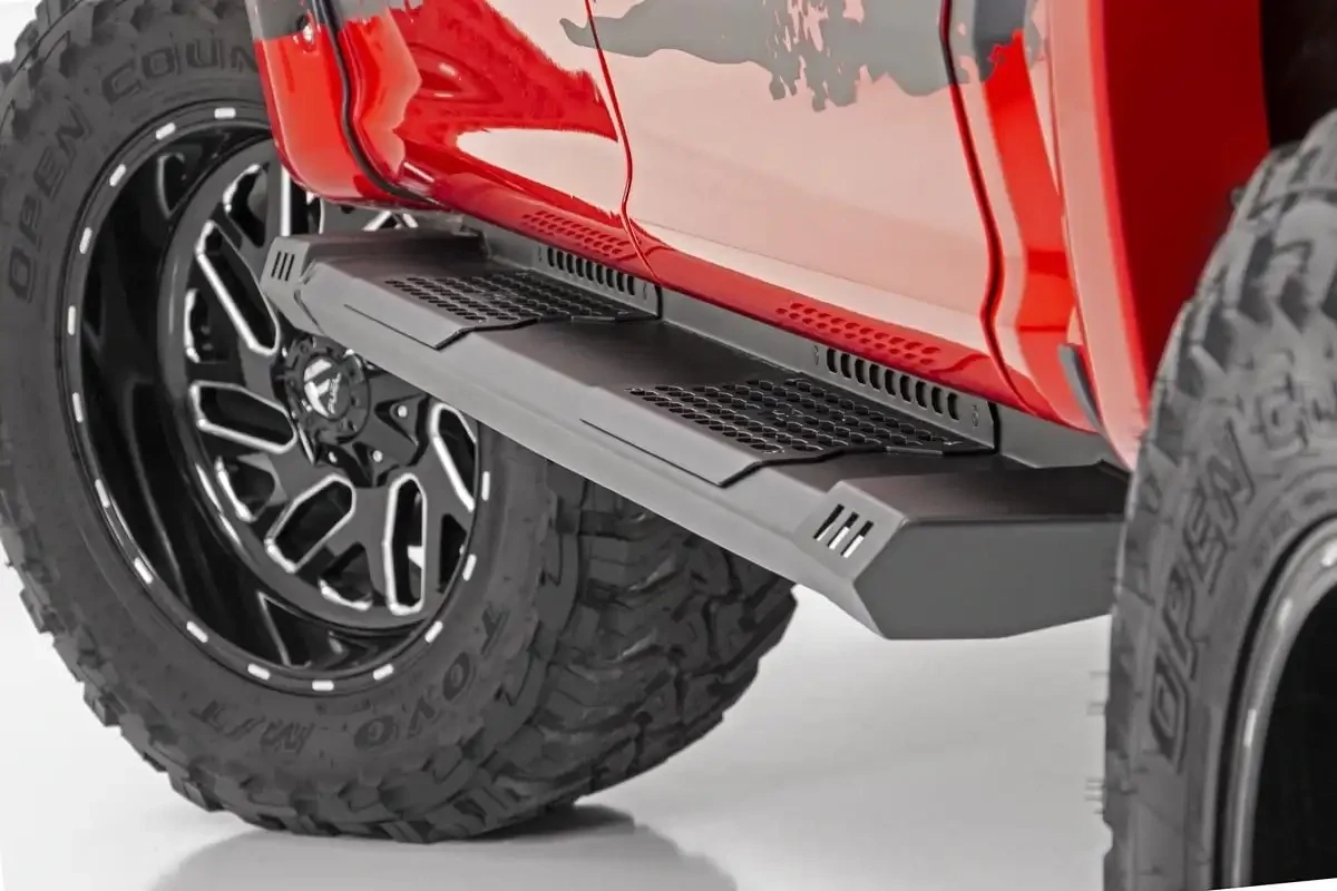 RC HD2 Running Boards Crew Cab | Ford F-150/Lightning/F-250/F-350/Raptor (15-23)