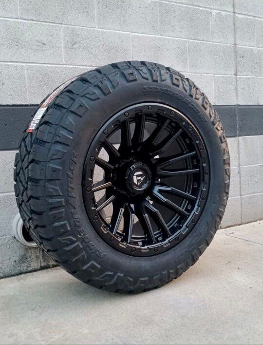 Wheel & Tire FUEL Rebel 20x9 5x150 Satin Black Wheels & 35X12.50R20 Nitto Ridge Grappler Hybrid Tires