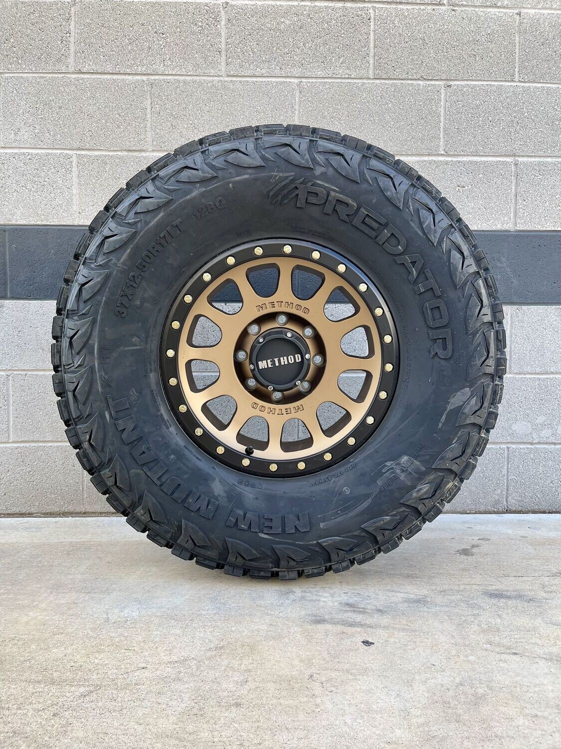 Wheel & Tire Package Method MR305 17X8.5 6x139.7 Bronze Wheels & Predator New Mutant 37x12.50R17 10 Ply LT Tires