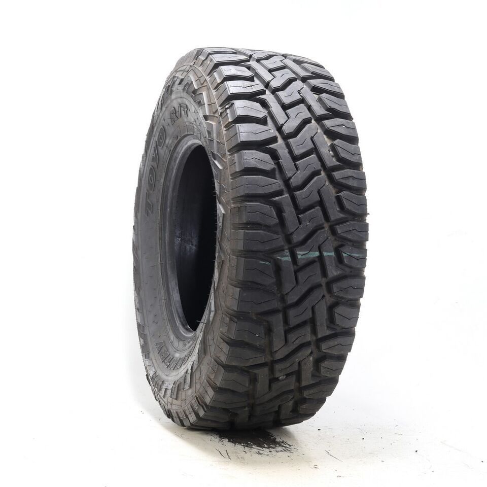 Toyo Open Country R/T 35X12.50R17 121Q Tire
