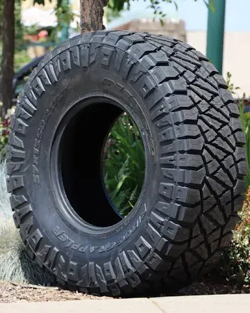 Nitto Recon Grappler A/T 37x12.50R17LT Tire