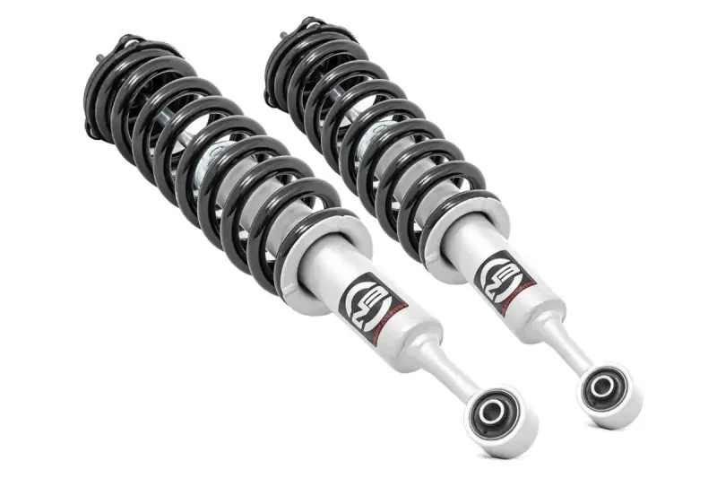 Rough Country 2" Leveling Kit/Loaded Struts (05-23) Toyota Tacoma/4Runner/FJ Cruiser