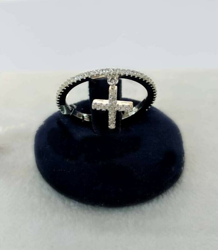 Anello donna con ciondolo